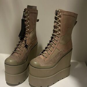 Darker Wavs ATMOSPHERE DOUBLE STACK FIELD GIRL TRAITOR BOOTS